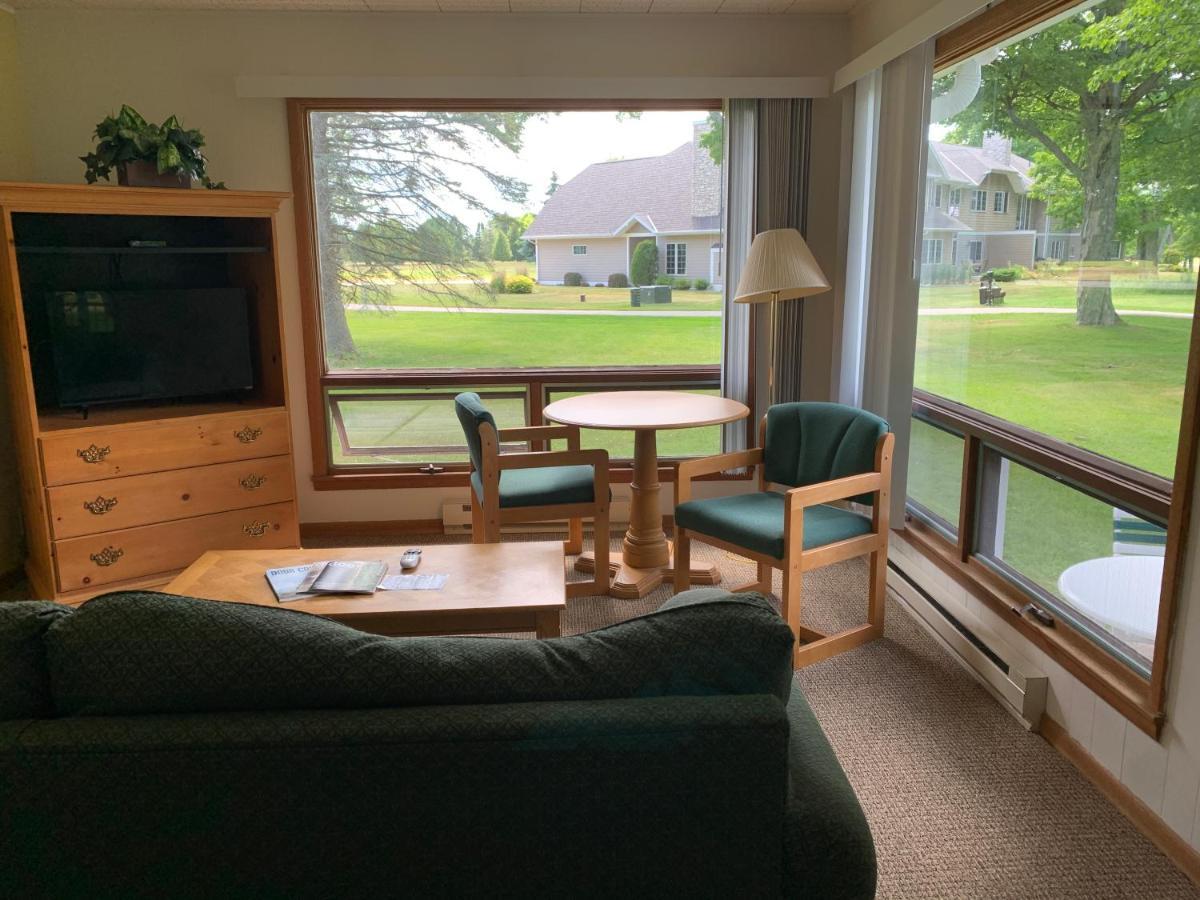 Maxwelton Braes Lodge & Golf Course Бейлис-Харбор Экстерьер фото