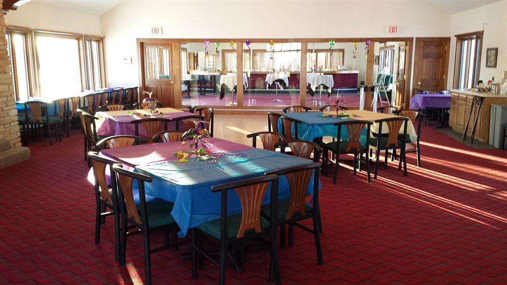 Maxwelton Braes Lodge & Golf Course Бейлис-Харбор Экстерьер фото