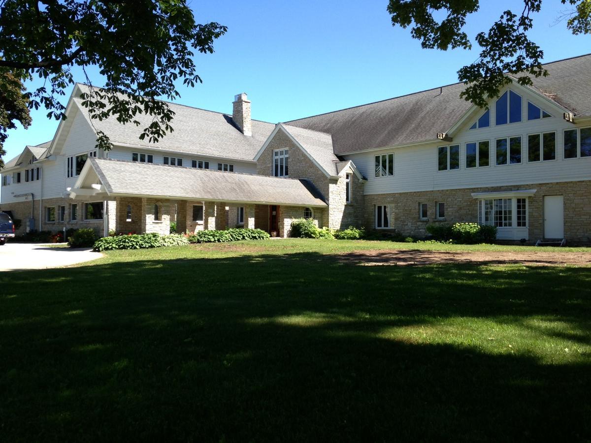 Maxwelton Braes Lodge & Golf Course Бейлис-Харбор Экстерьер фото